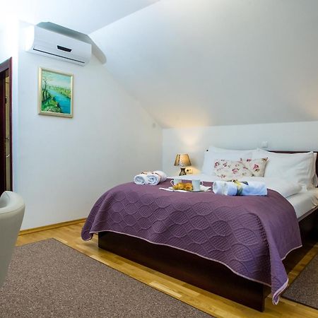 B&B Lady Of The Lake Jezerce Ruang foto
