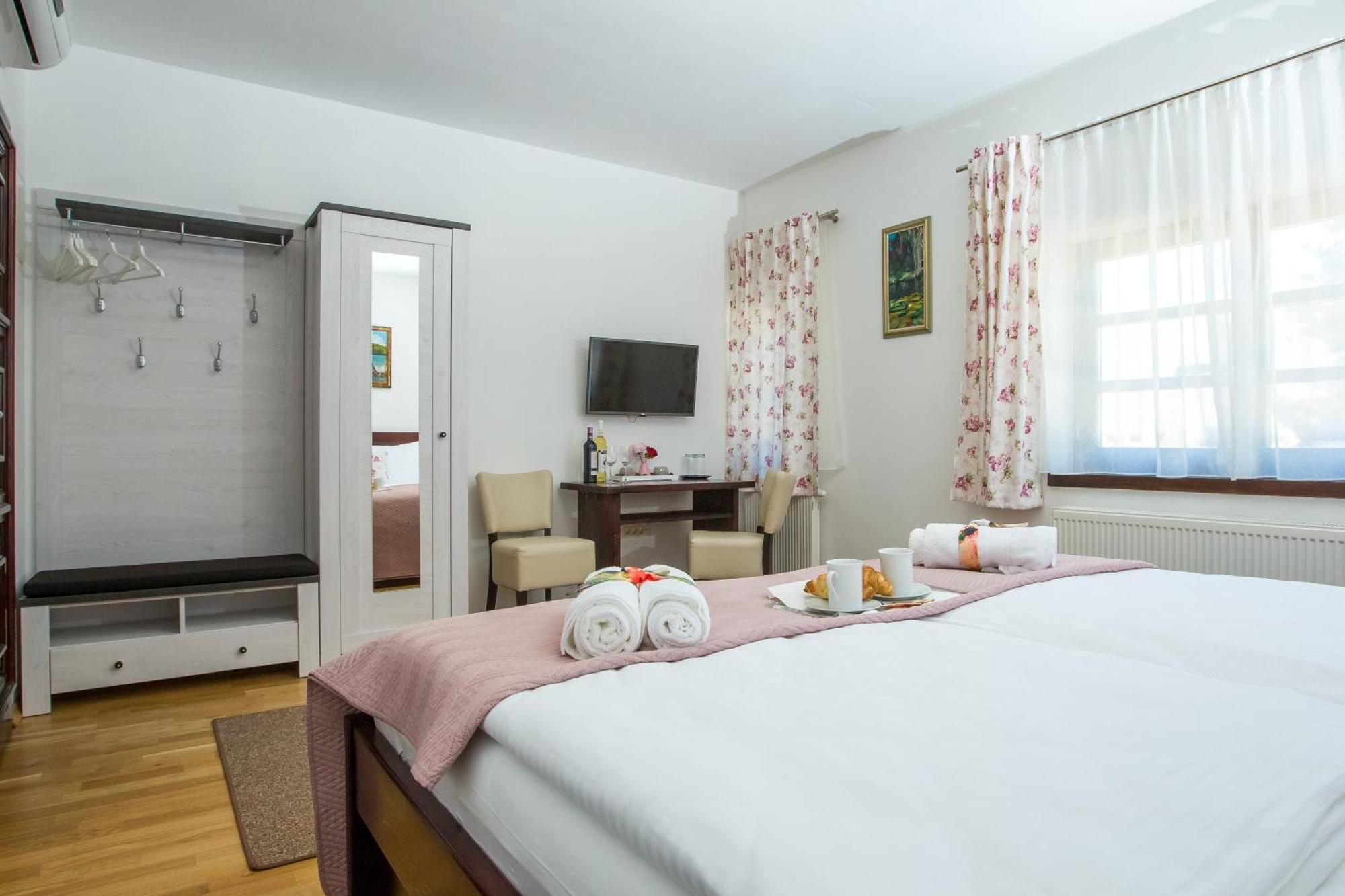 B&B Lady Of The Lake Jezerce Ruang foto